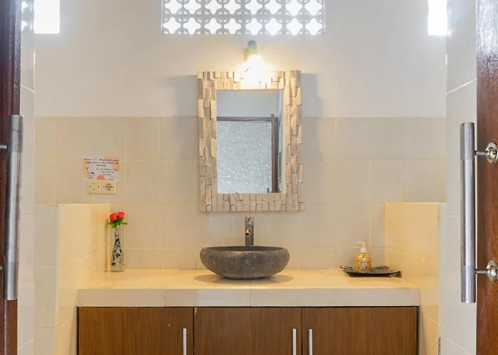 Salya - 3br - Private Pool - 1min Walk To La Favela! Villa